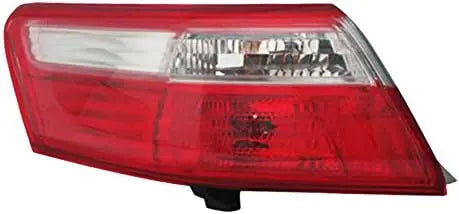 CHINA Factory Wholesale 81551-06240 81561-06240 TAIL LAMP (OUTER) RH LH For Toyota CAMRY FANCHANTS China Auto Parts Wholesales