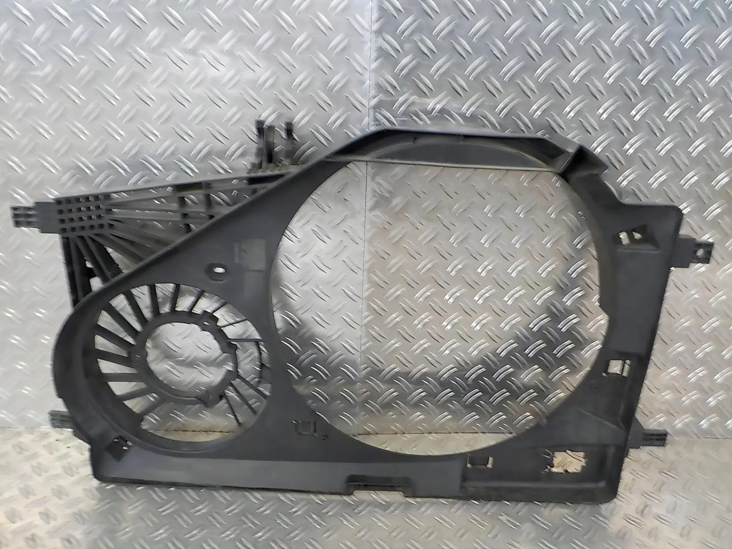 CHINA Factory Wholesale 8240592 FAN HOUSING For RENAULT MASTER FANCHANTS China Auto Parts Wholesales