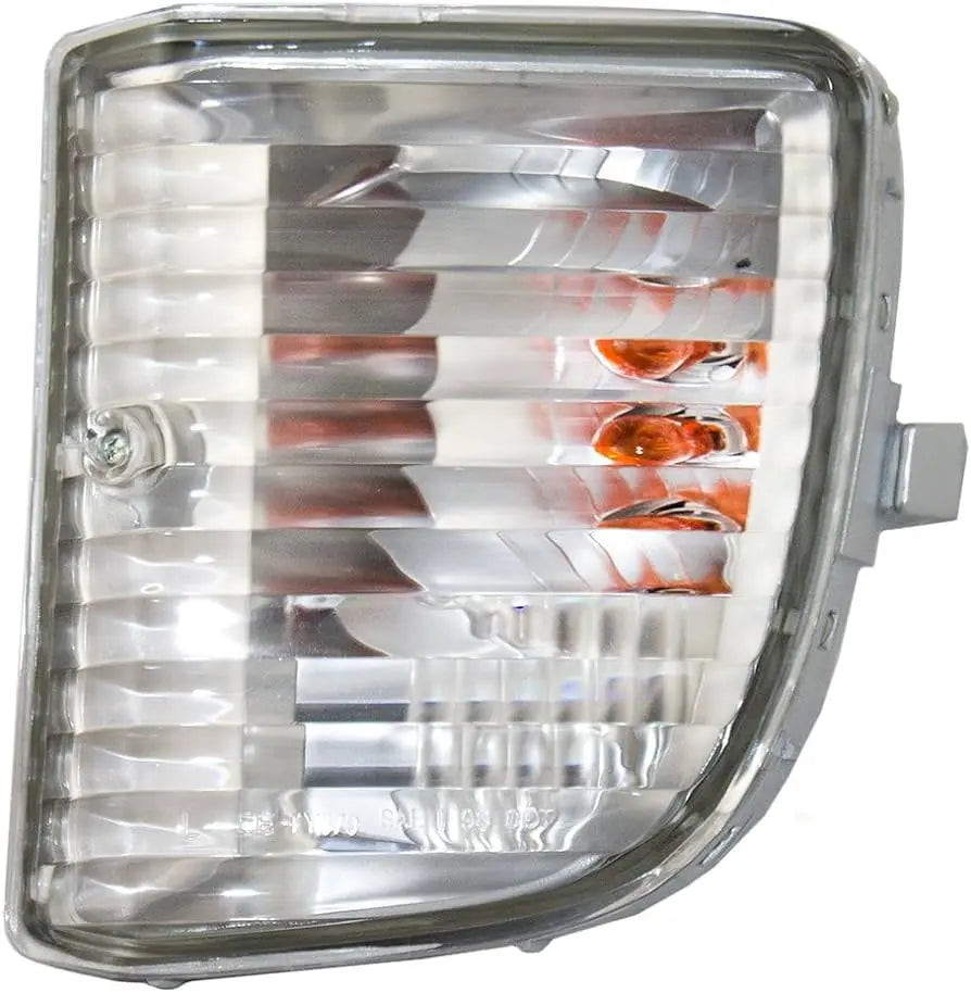 81521-42050 aftermarket Fog Lamp compatible with Toyota 2001 2004 RAV4 4 Cyl 2.0L