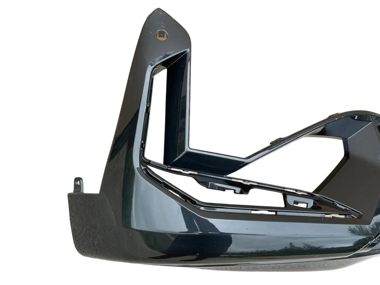Suitable for BMW U12 X1 front bumper chin bright black 51115A7E446L 51115A7E446R FANCHANTS China Auto Parts Wholesales