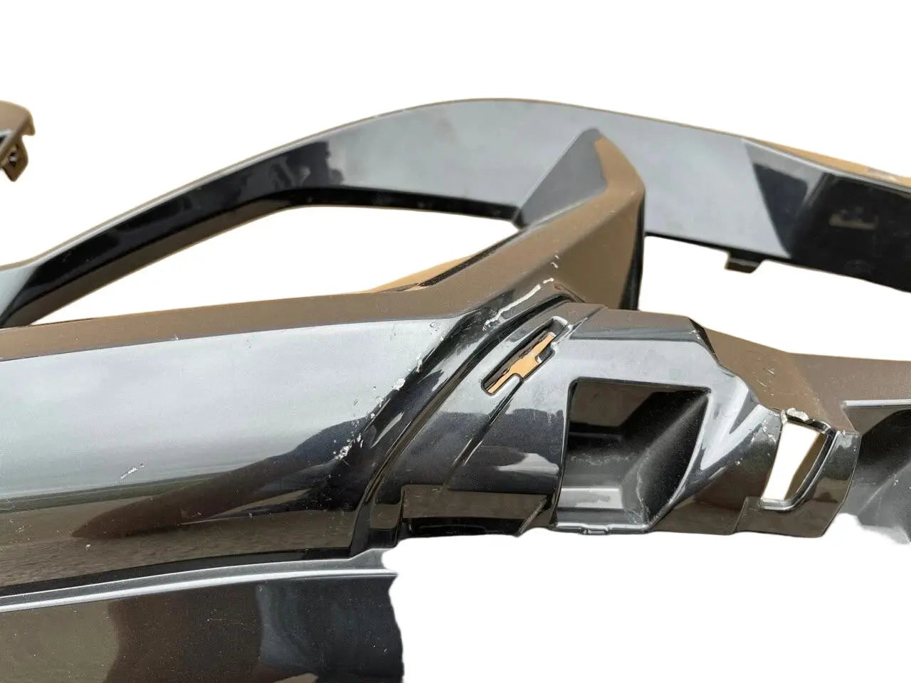 Suitable for BMW U12 X1 front bumper chin bright black 51115A7E446L 51115A7E446R FANCHANTS China Auto Parts Wholesales