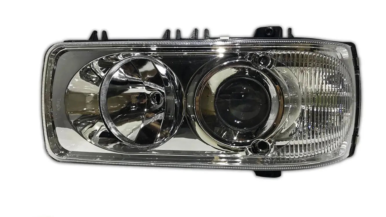 FANCHANTS 1743691 1699933 1636911 HEAD LAMP HEAD LAMP Xenon, With E Mark, Without Bulb, Right FOR DAF CF 65 IV, CF 75 IV, CF 85 IV, XF 95/105 FANCHANTS Aftermarket Auto Parts