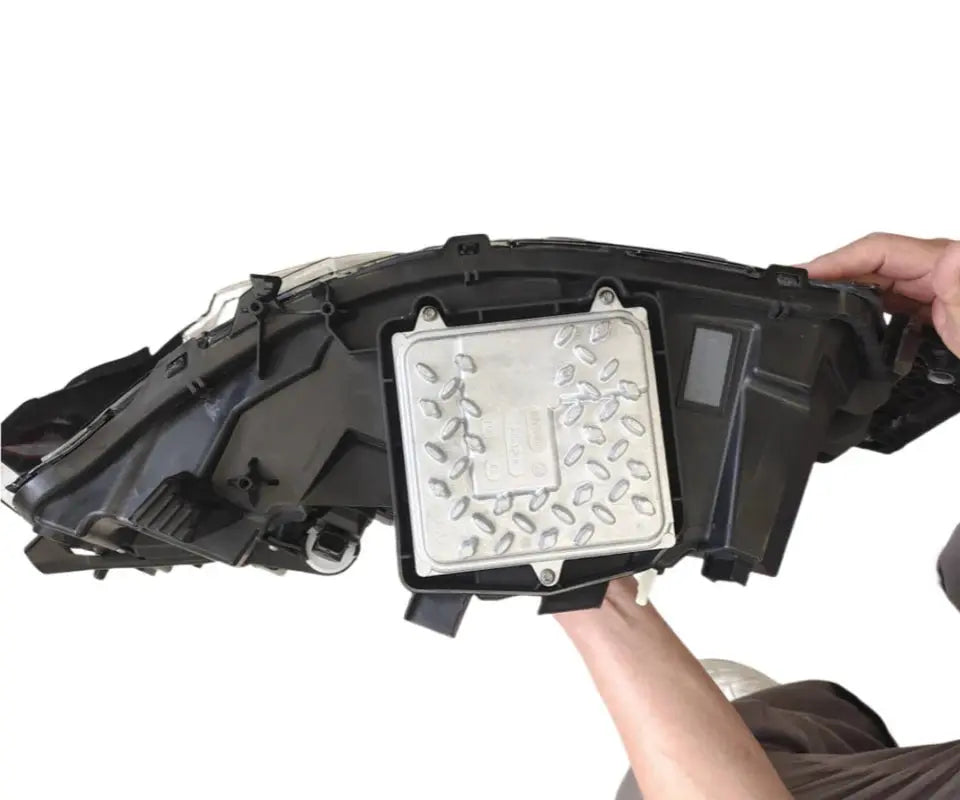 7423645385 Head Lamp RH Compatible with RENAULT TRUCKS T Series Evolution (2021–Present) FANCHANTS China Auto Parts Wholesales