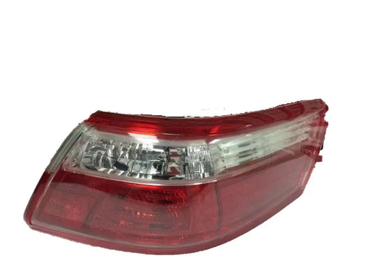 CHINA Factory Wholesale 81551-06240 81561-06240 TAIL LAMP (OUTER) RH LH For Toyota CAMRY FANCHANTS China Auto Parts Wholesales
