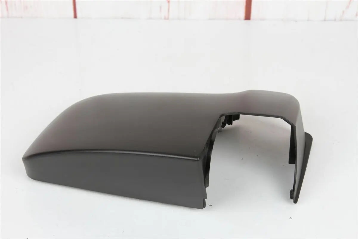 9108114100 aftermarket Cover compatible with Mercedes-Benz Sprinter 2018