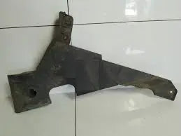 9436100431 aftermarket Bracket compatible with Mercedes-Benz