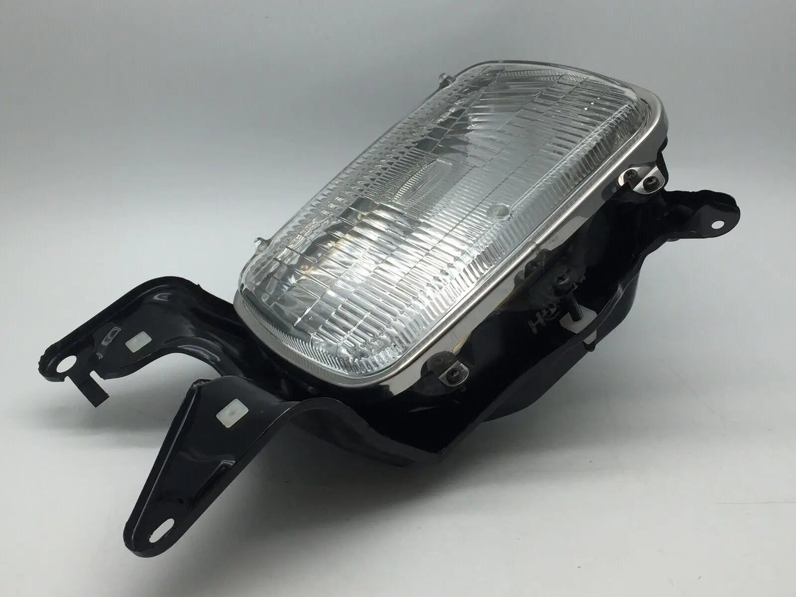 China Factory Wholeasle HEAD LAMP for TOYOTA HIACE 94-95 FANCHANTS China Auto Parts Wholesales