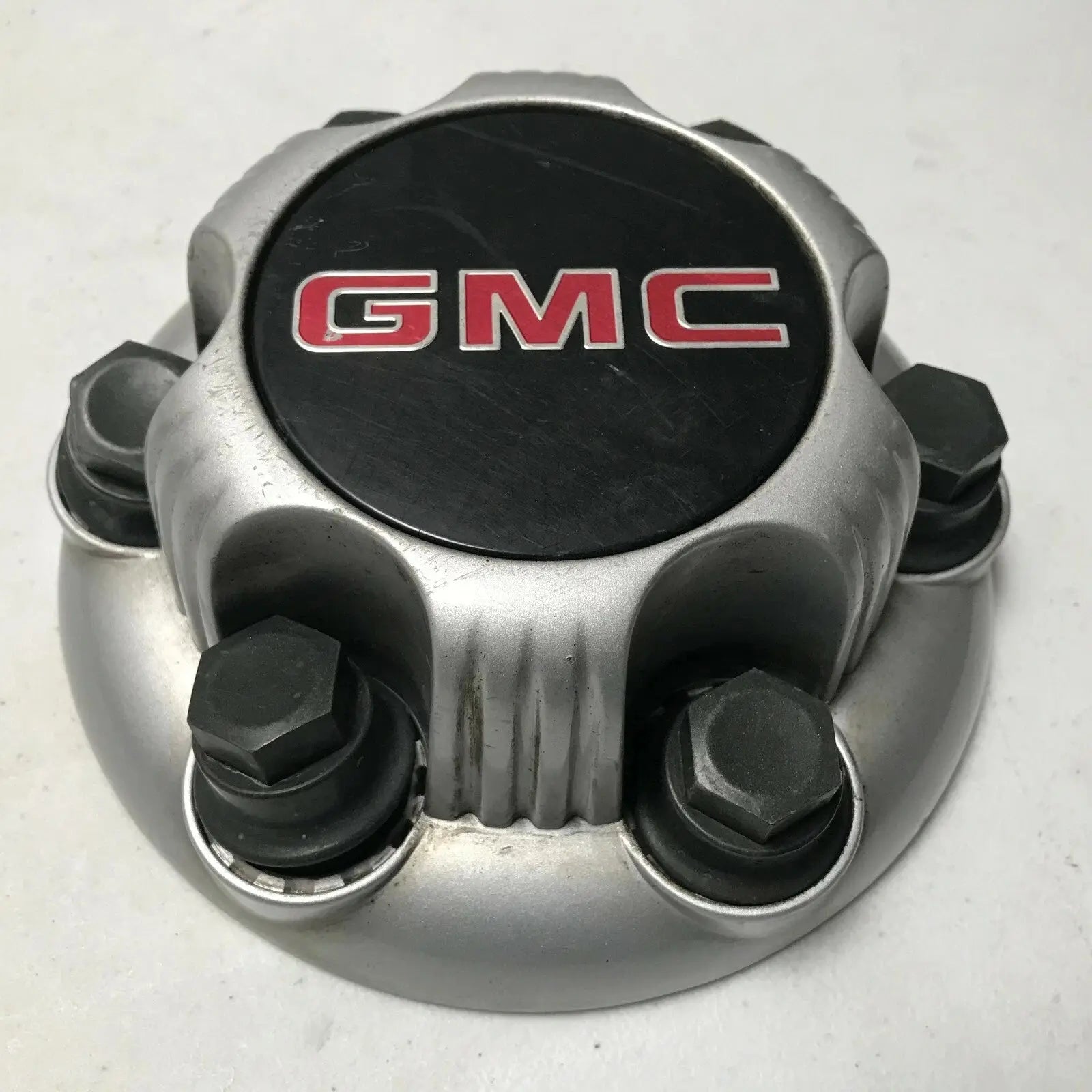FANCHANTS GMC Safari, Savana, Sierra, Yukon OEM 9596667 Center Cap 9596667 Compatible with  GMC Safari 2003-2005 GMC Savana 1500 2003-2014 GMC Savana 2500 2003-2006 GMC Sierra 1500 1999-2018 GMC Sierra 1500 Limited 2019 GMC Yukon 1500 2001-2014 FANCHANTS China Auto Parts Wholesales
